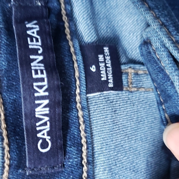 Calvin Klein Denim High Rise Cut Off Shorts 6 - Picture 6 of 11